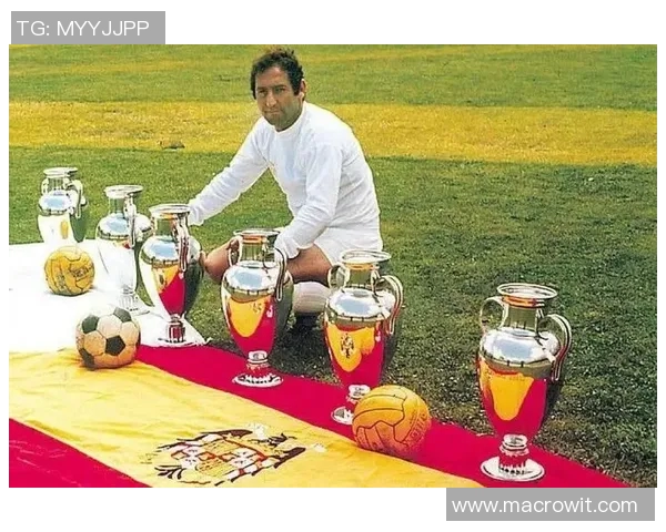 足球明星所携带的荣耀与责任是什么样的体验与影响