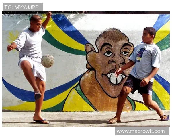 与足球明星亲密合影的粉丝瞬间记录下的青春回忆与梦想追逐