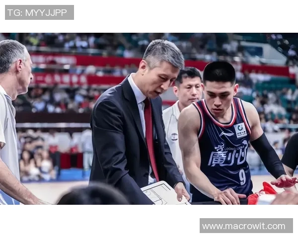 上海篮球主教练的执教之路与球队未来发展展望